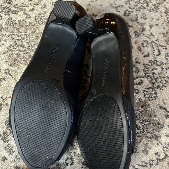 Black 2” heels - Picture 4 of 7